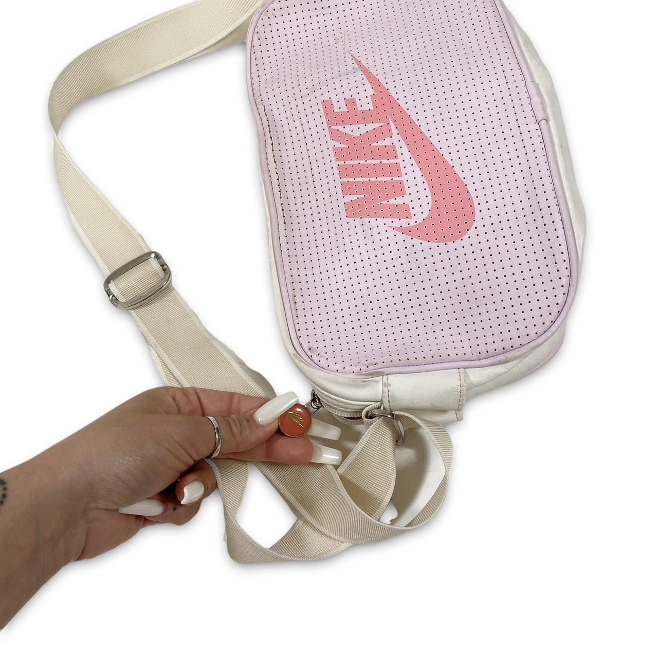 Nike Women's Pink and White Bag | Depop