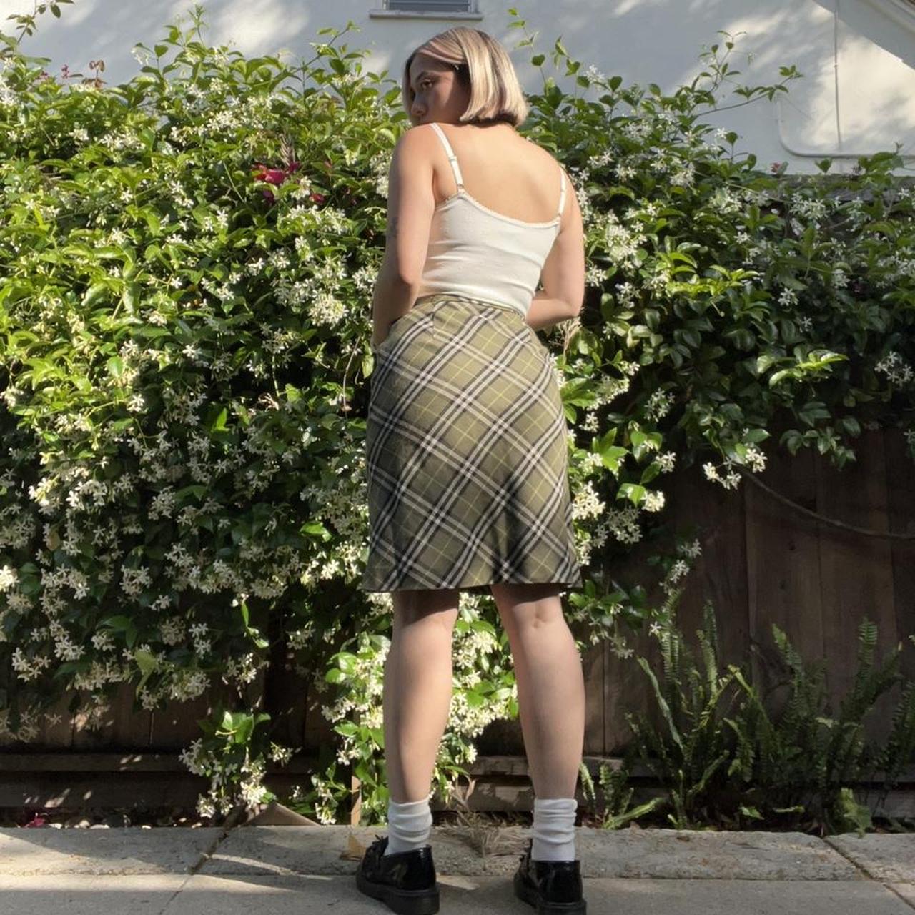 Stunning vintage green plaid Burberry skirt In