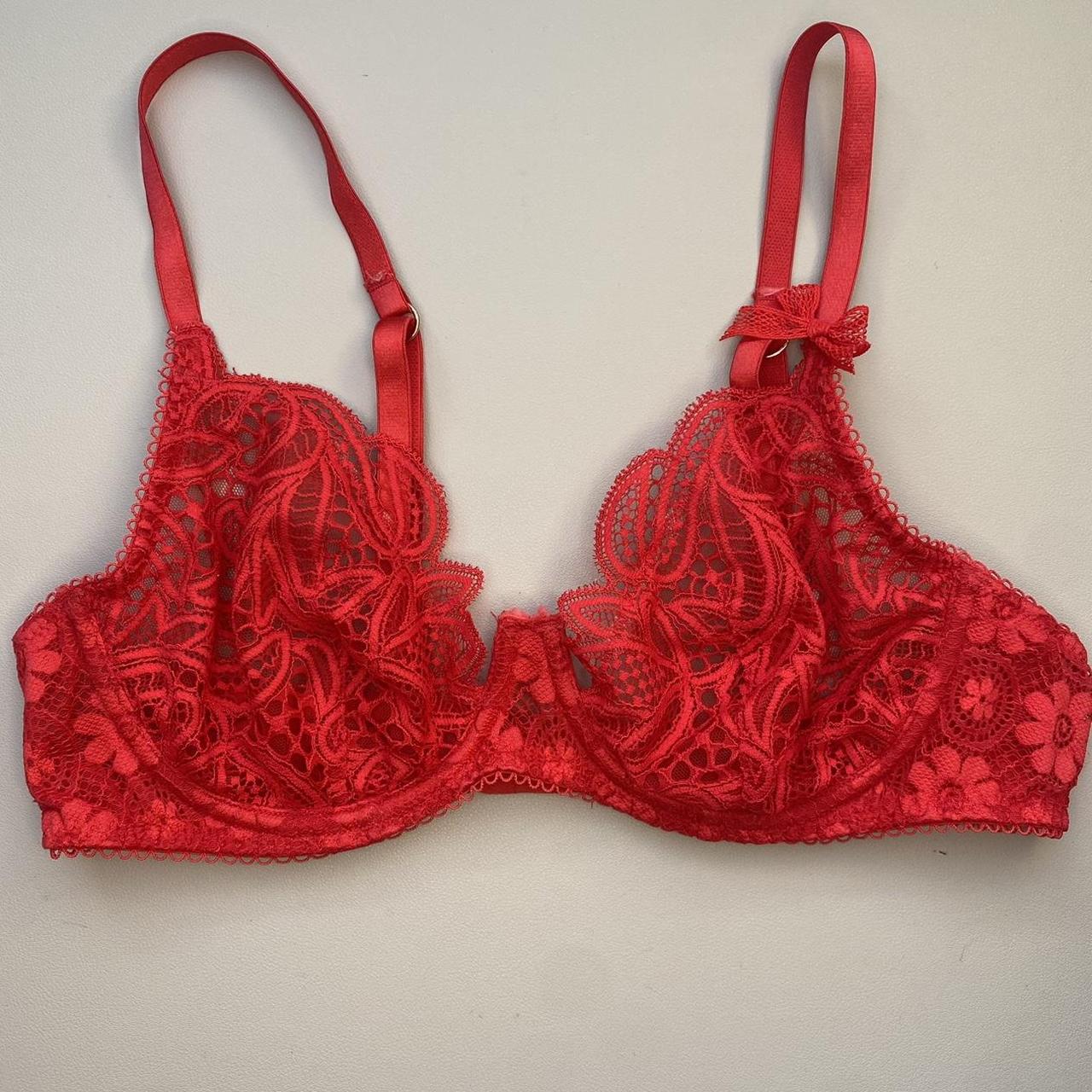 Lepel London red lace bra - size 34B - perfect... - Depop