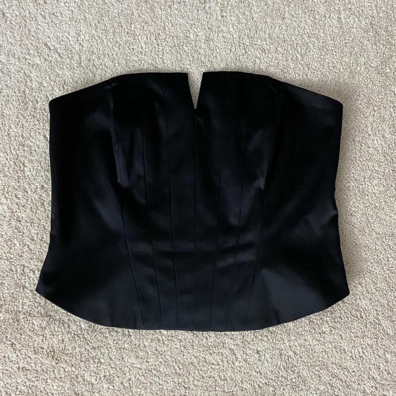 Product Image 1 - Black strapless bustier! Features a