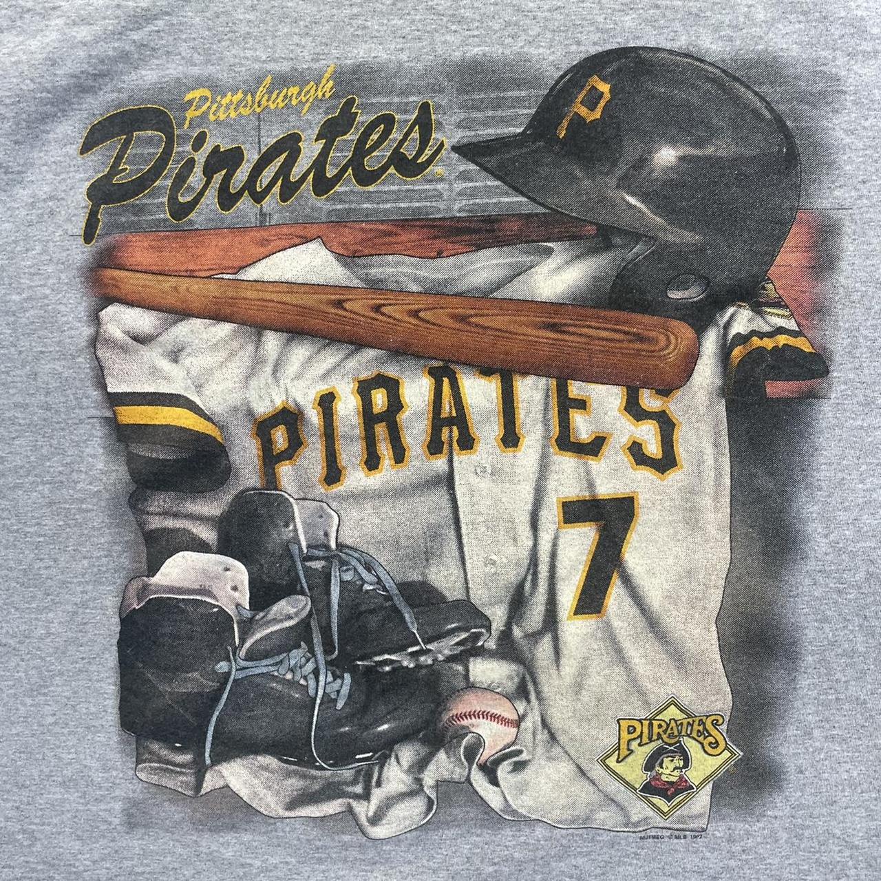 Nutmeg Mlb Pittsburgh Pirates Graphic T-shirt