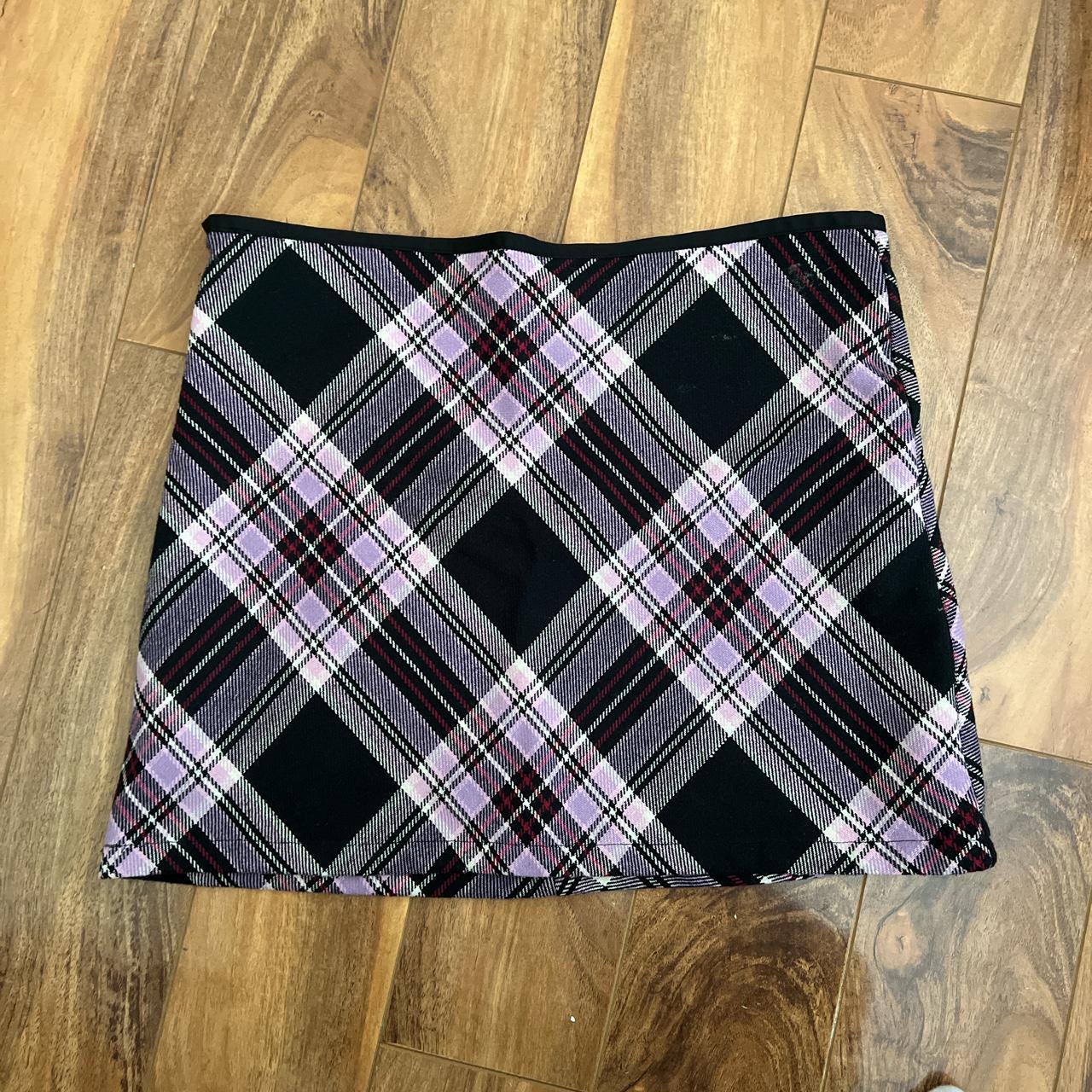 unif bon skirt size large but runs small never worn... Depop