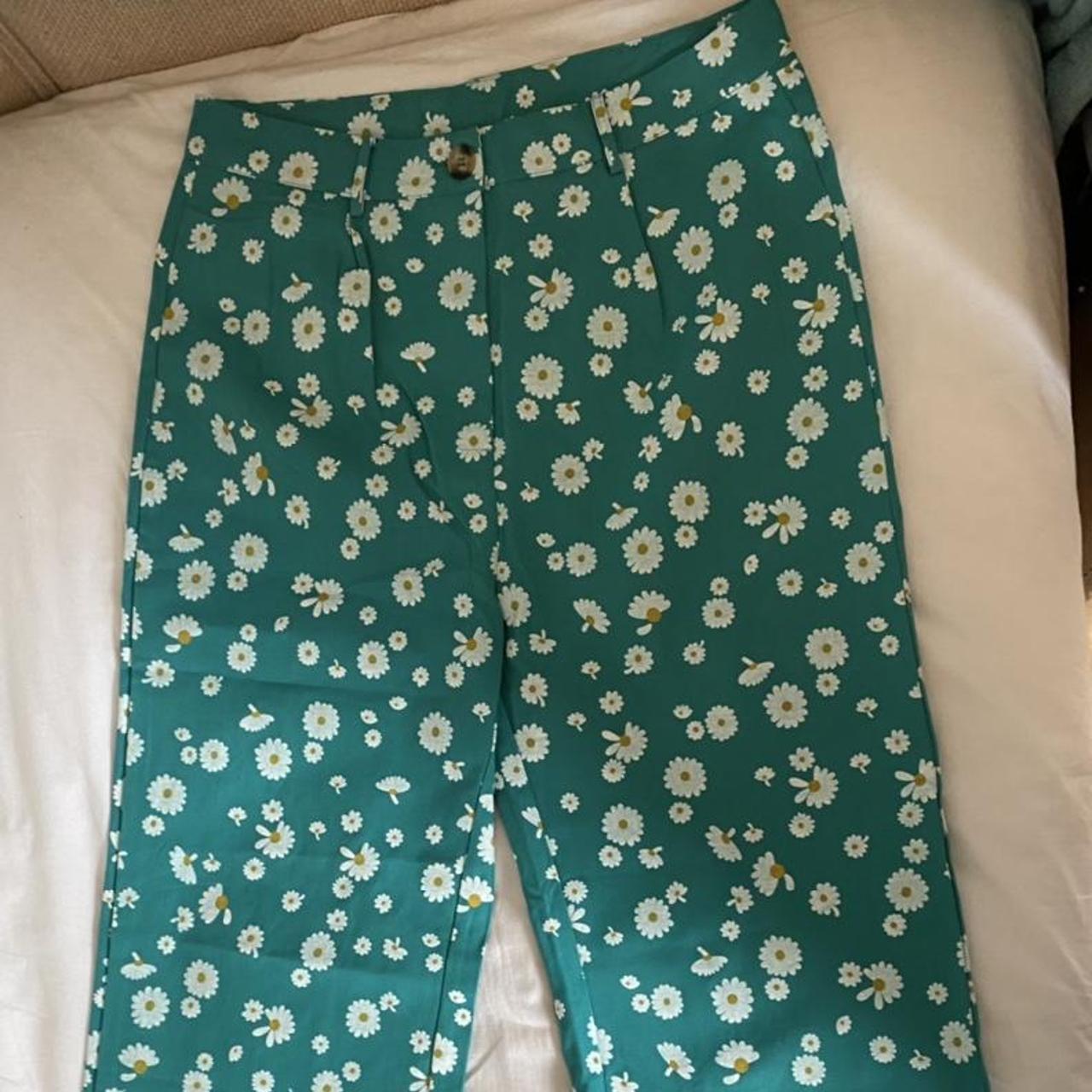 SHEIN Women's Green and White Trousers | Depop