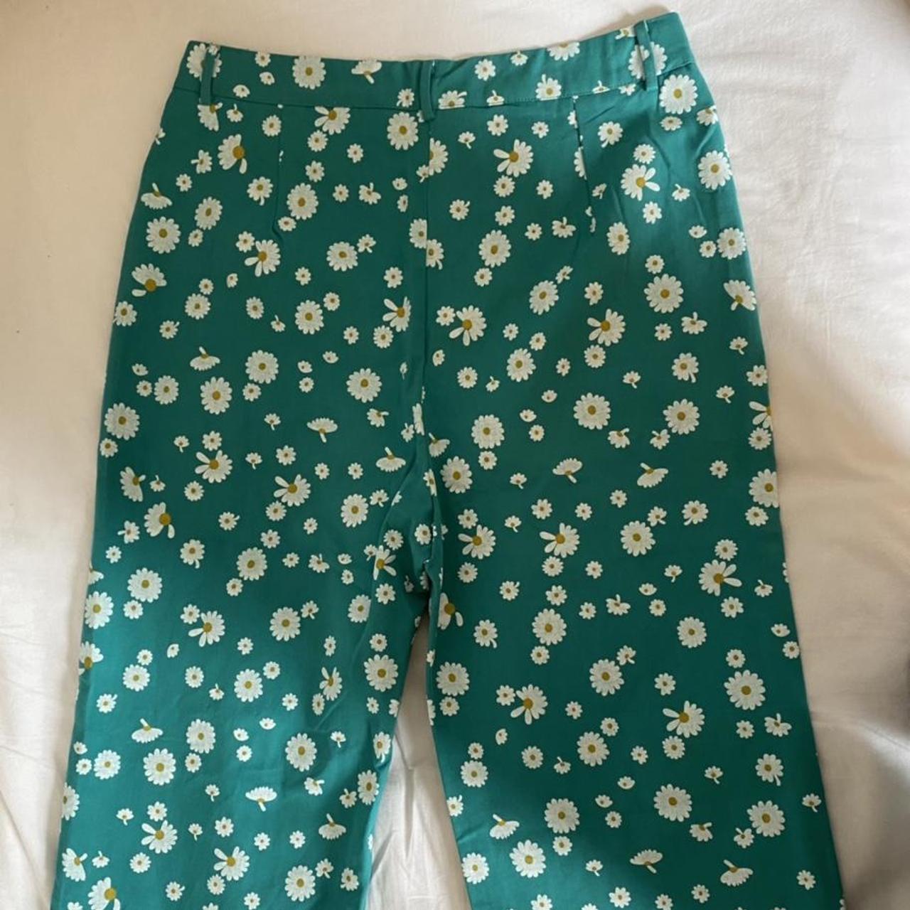 SHEIN Women's Green and White Trousers | Depop