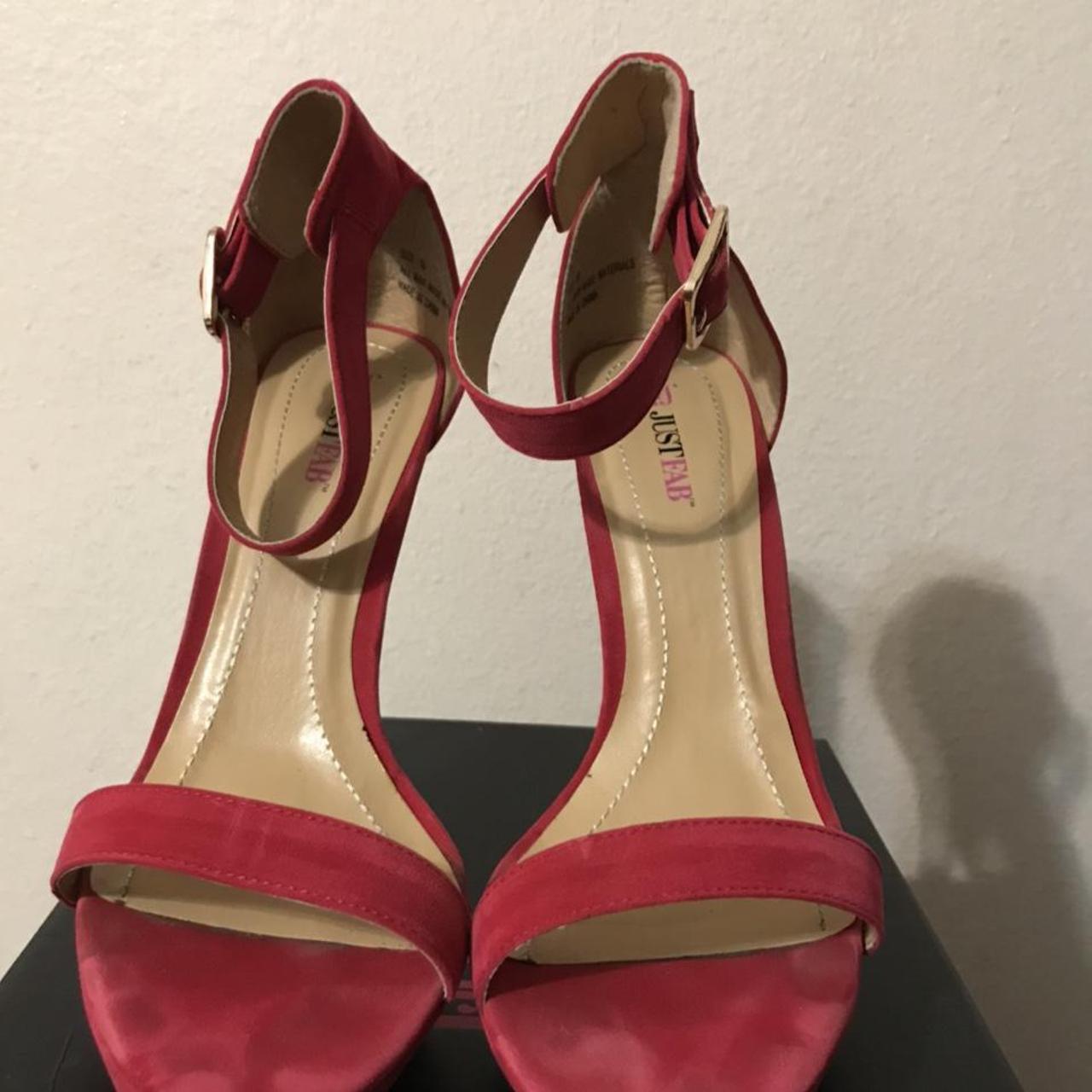 Just Fab Bellagio in coral Great condition. Worn... - Depop