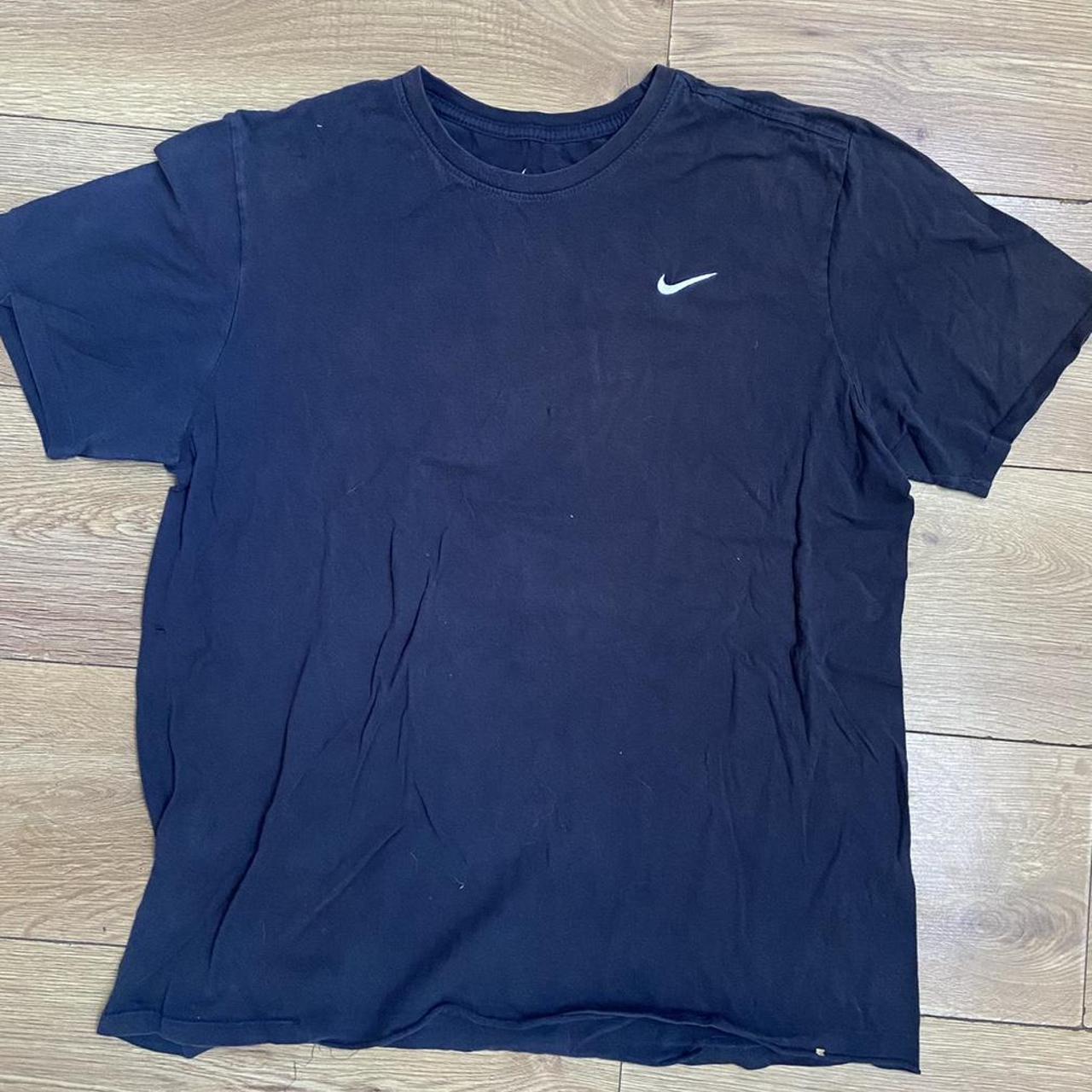 Nike Men's Navy T-shirt | Depop