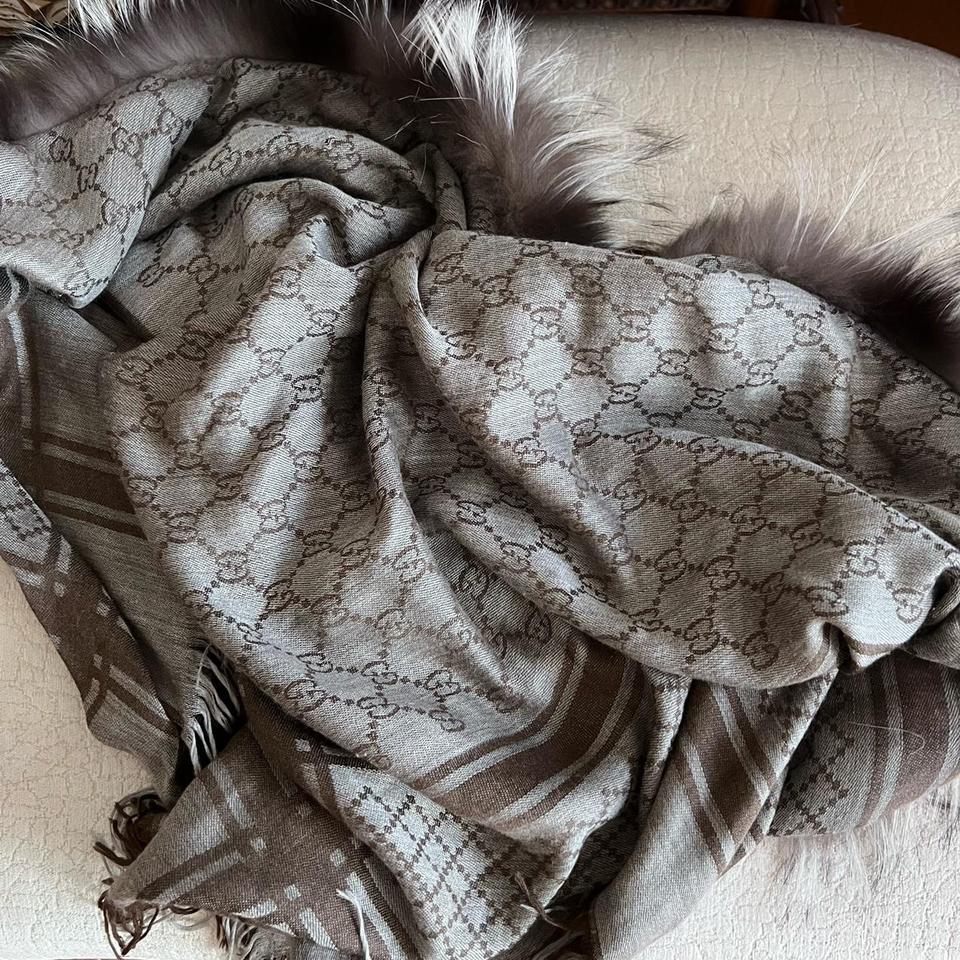 Gucci silver hot sale scarf