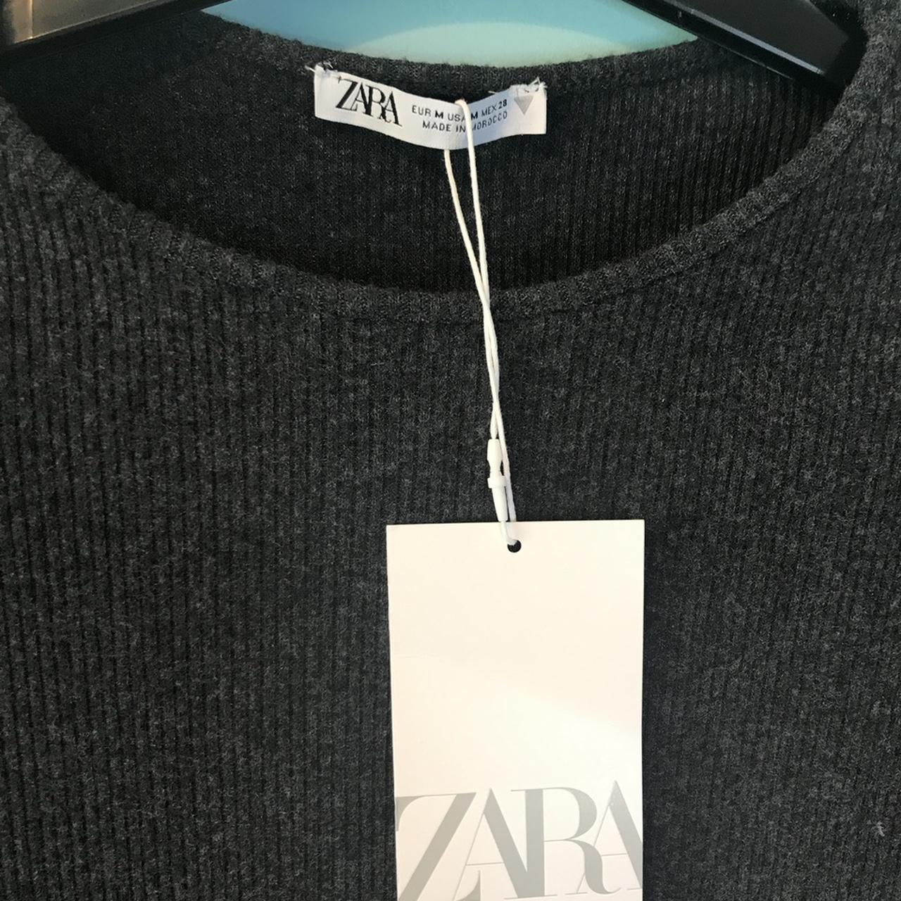 Zara Women's Black and Grey T-shirt | Depop