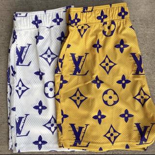 Louis Vuitton white shorts - Depop