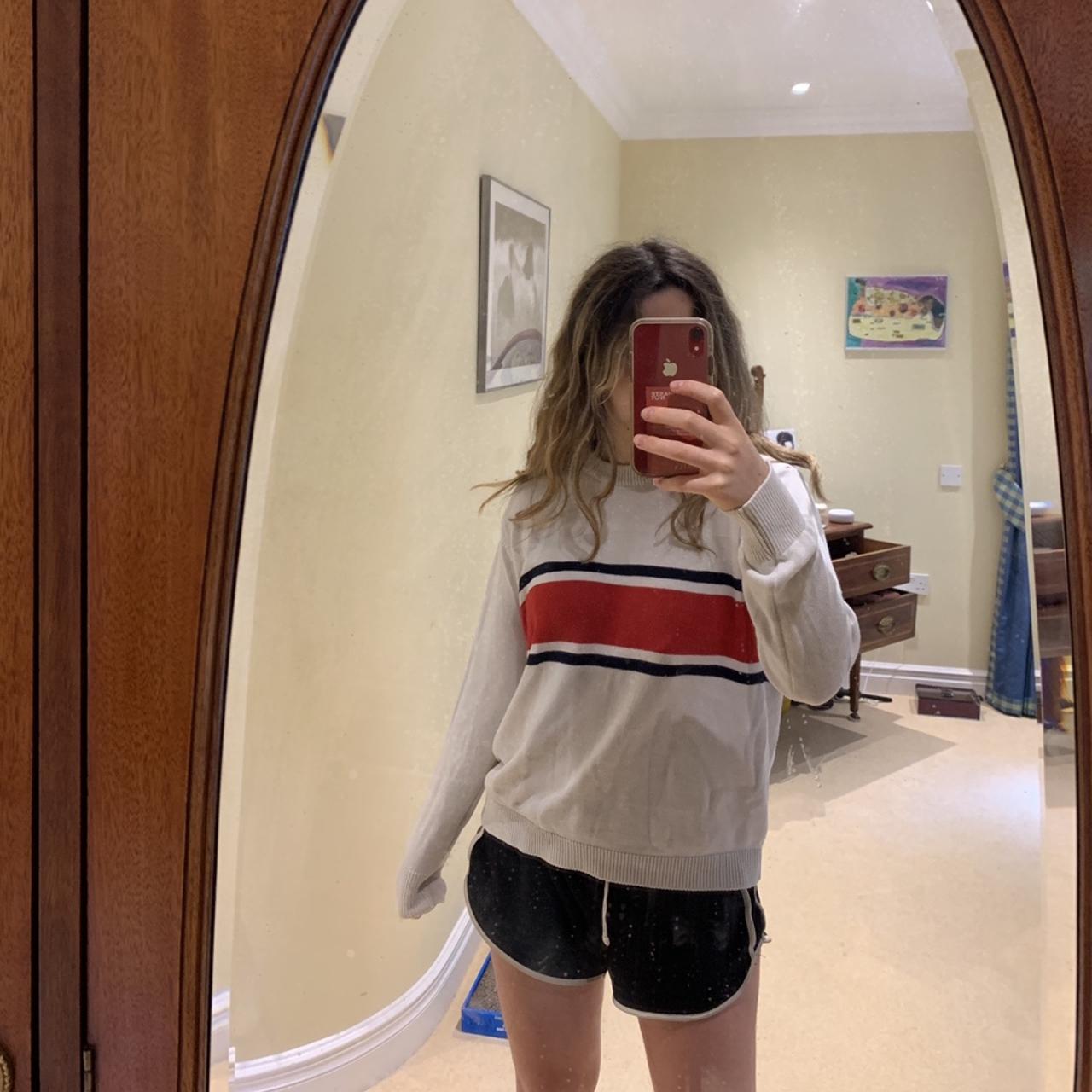 Brandy Melville Women's Sweatshirt Depop