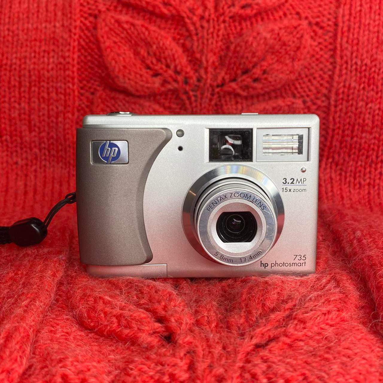 HP Photosmart 735 Digital Camera Super cute and Y2K... Depop