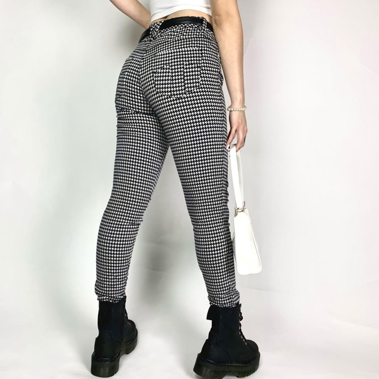 ⚡️⚡️Tripp Nyc skinny jeans ⚡️⚡️, 🖤🤍Features a black