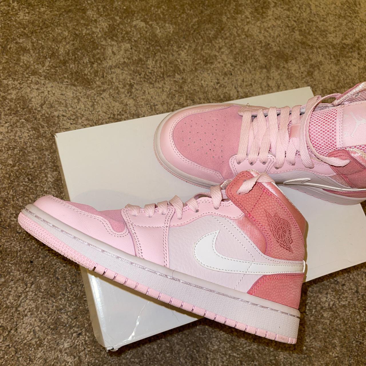 Jordan Women's Pink Trainers | Depop