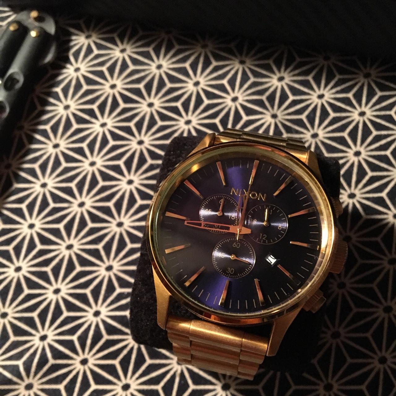 Nixon sentry chrono gold black best sale