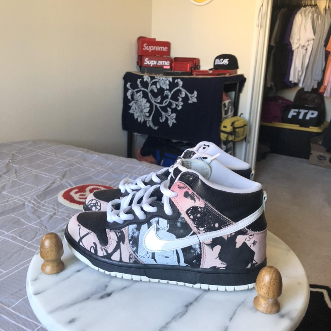 dunkle nike sb