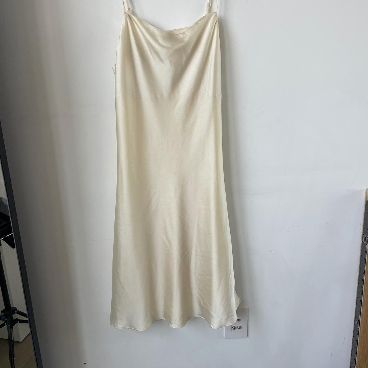 Apparis Women's White Dress (3)