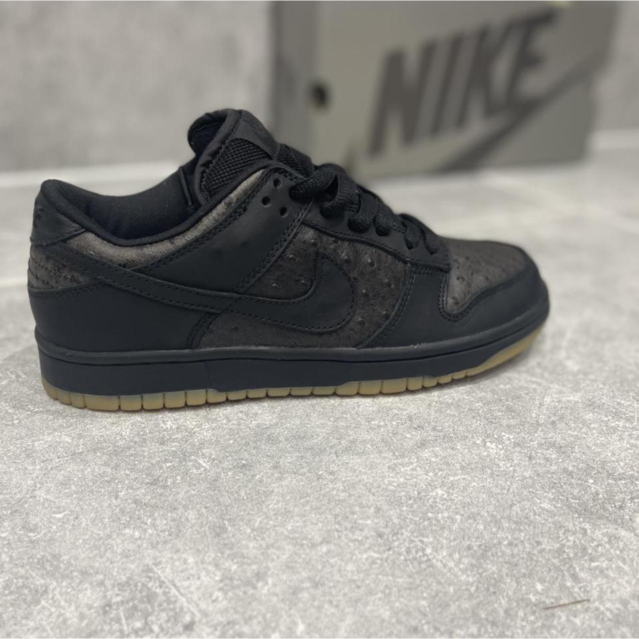 nike dunk sb ostrich