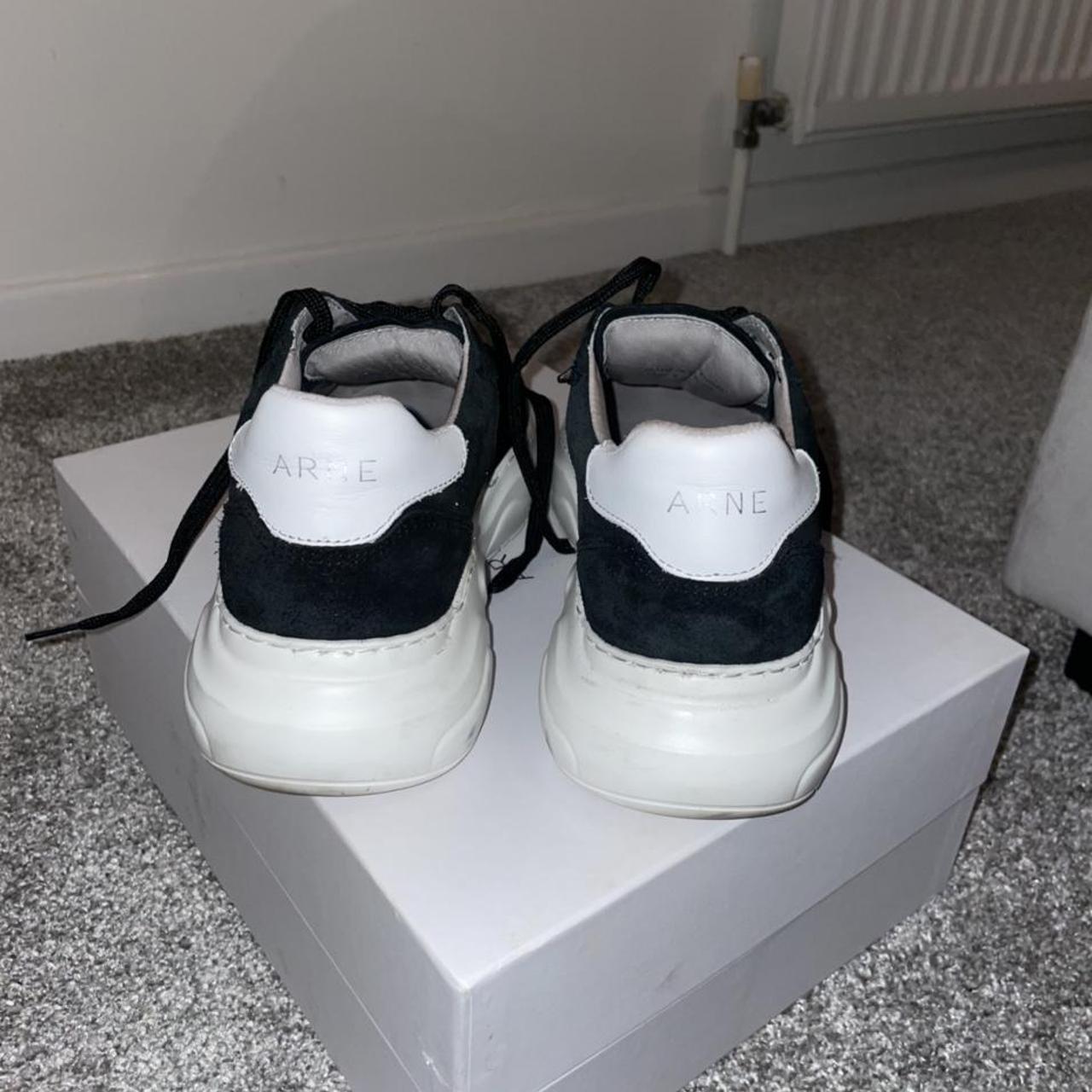 does goat only sell used shoes