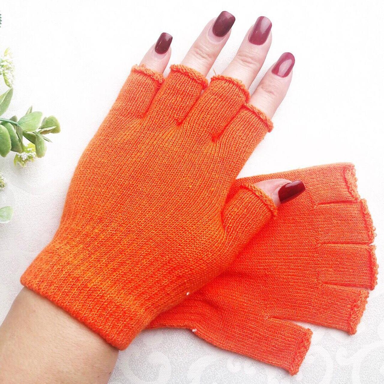 🧤🧡 VINTAGE STYLE ORANGE FINGERLESS GLOVES 🧡🧤 ONE... Depop