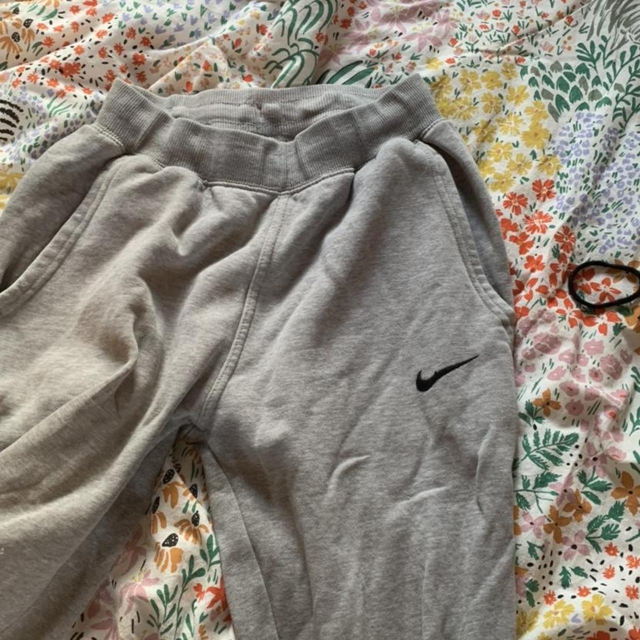 nike ladies grey joggers