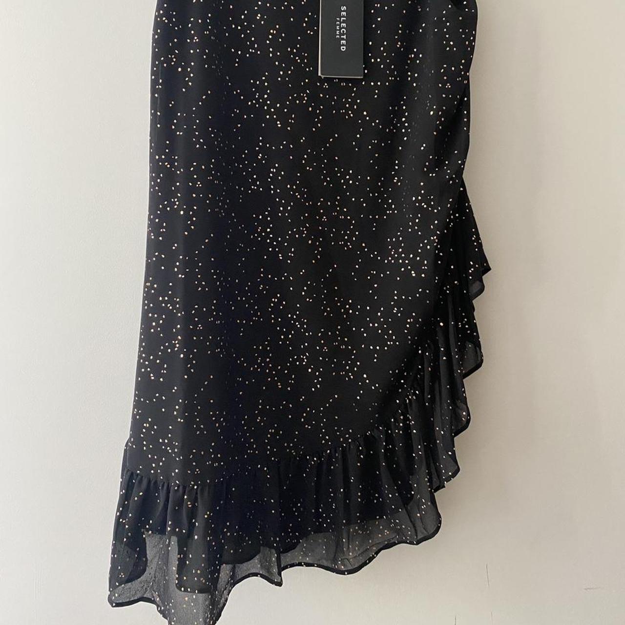Selected Femme black midi skirt Size: 36 (UK... - Depop