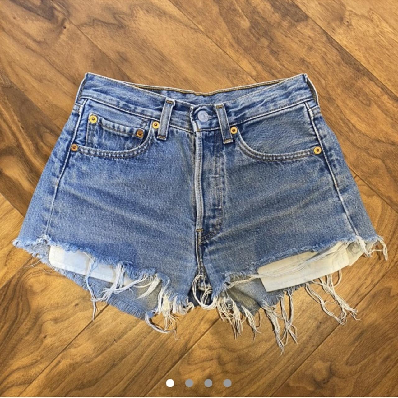 Vintage Levi’s 501 shorts. Size 26w but I’m a size... - Depop