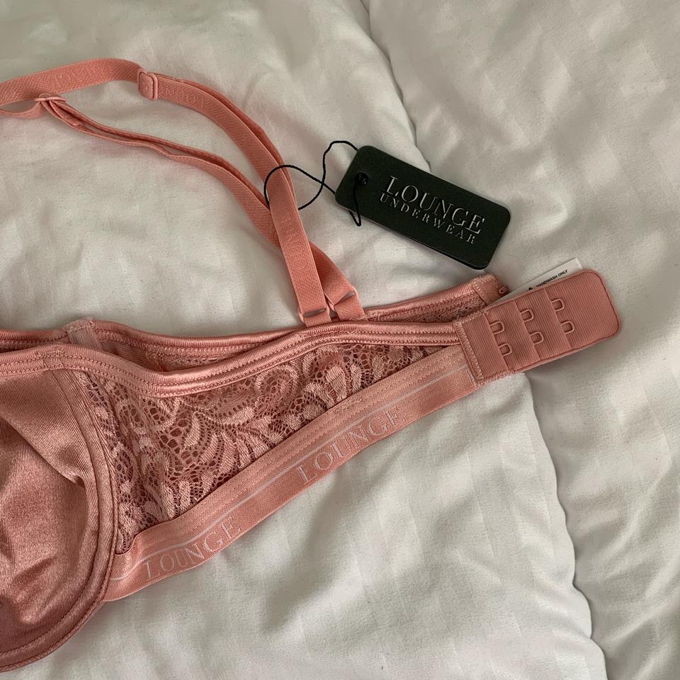 Suuuuper soft pink Danskin lounge bra with removable - Depop