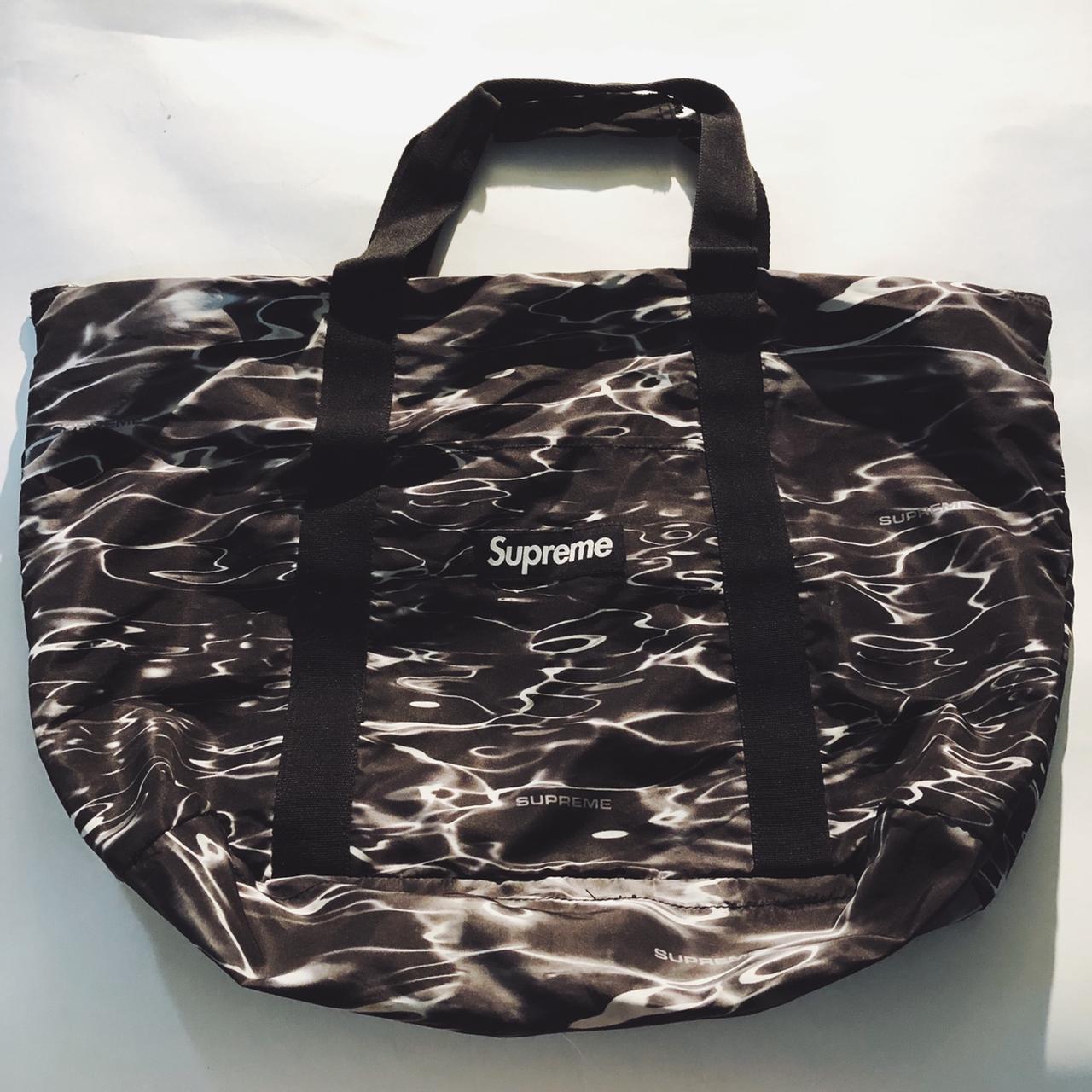 SUPREME RIPPLE TOTE BAG SS2017 | Excellent...