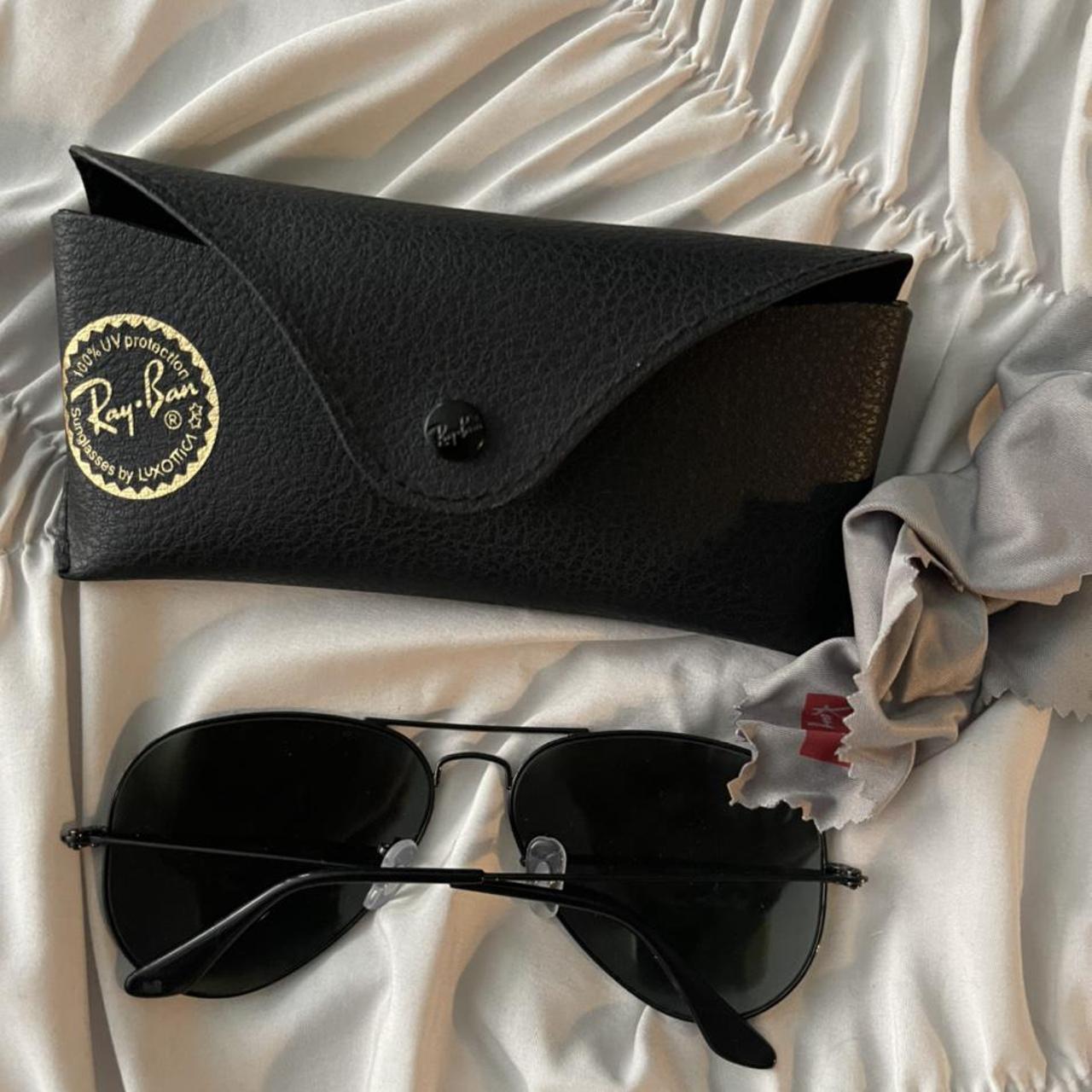 Black aviator ray bans Used but kept in great... Depop