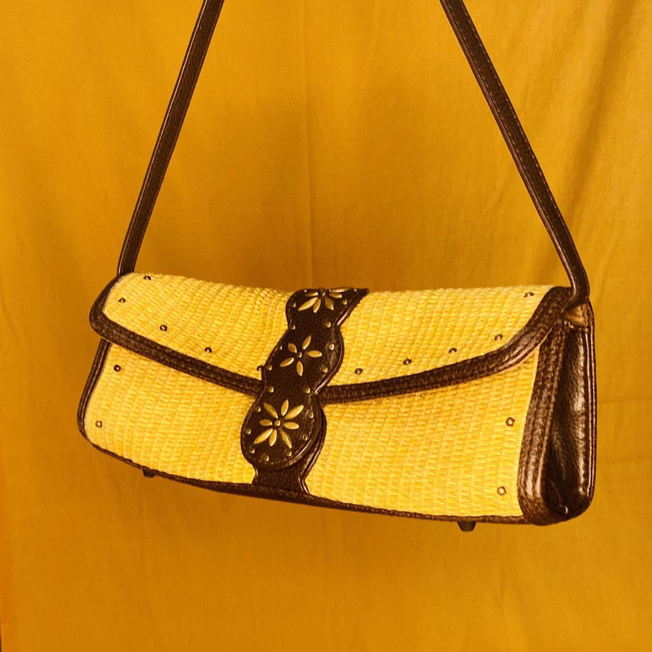 🤎 Isaac Mizrahi by Target basket woven mini purse... Depop