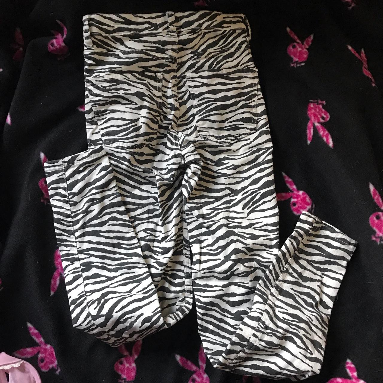 ZEBRA SKINNY JEANS NWOT Size 00 #y2k #y2kpants... - Depop