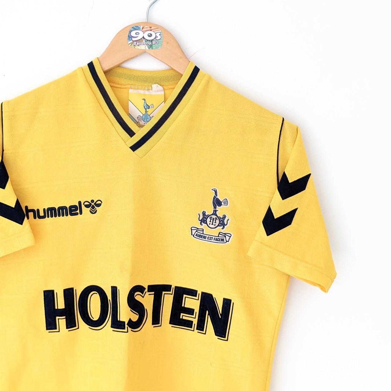 Recently dug up this old yellow Tottenham away shirt my dad had in the late  '80s by Hummel. What's the oldest Spurs shirt you have in possession? :  r/coys