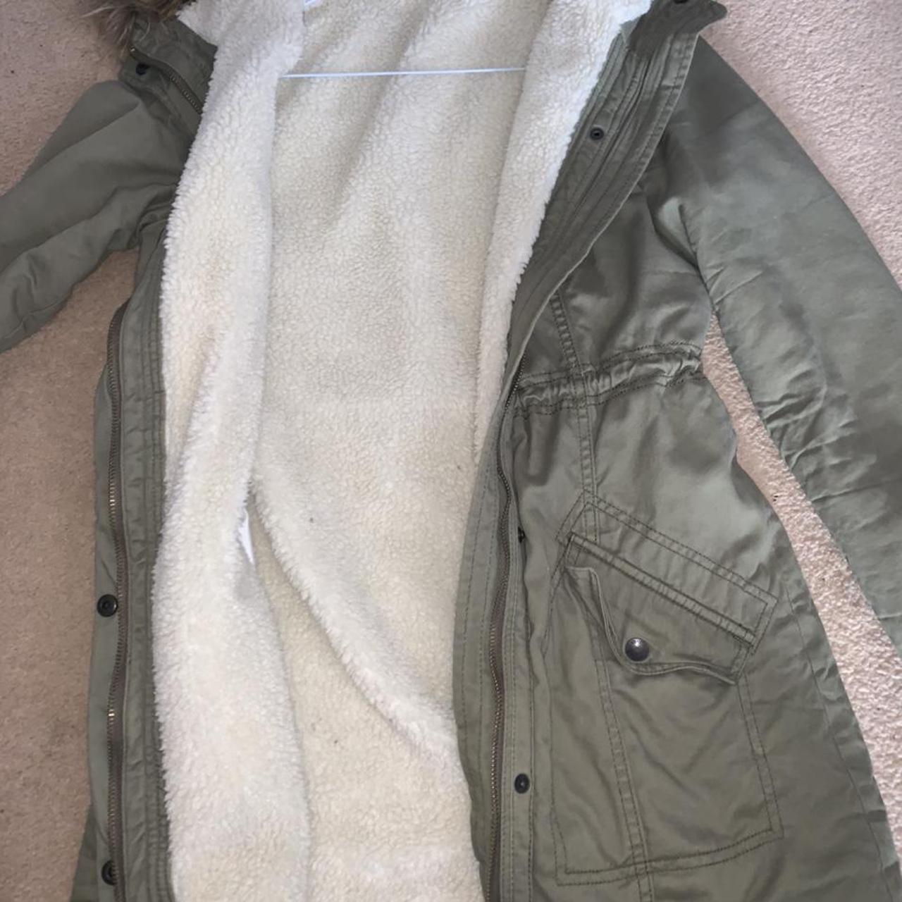 HOLLISTER SHERPA LINED PARKA COAT // WORN FOR ONE... - Depop