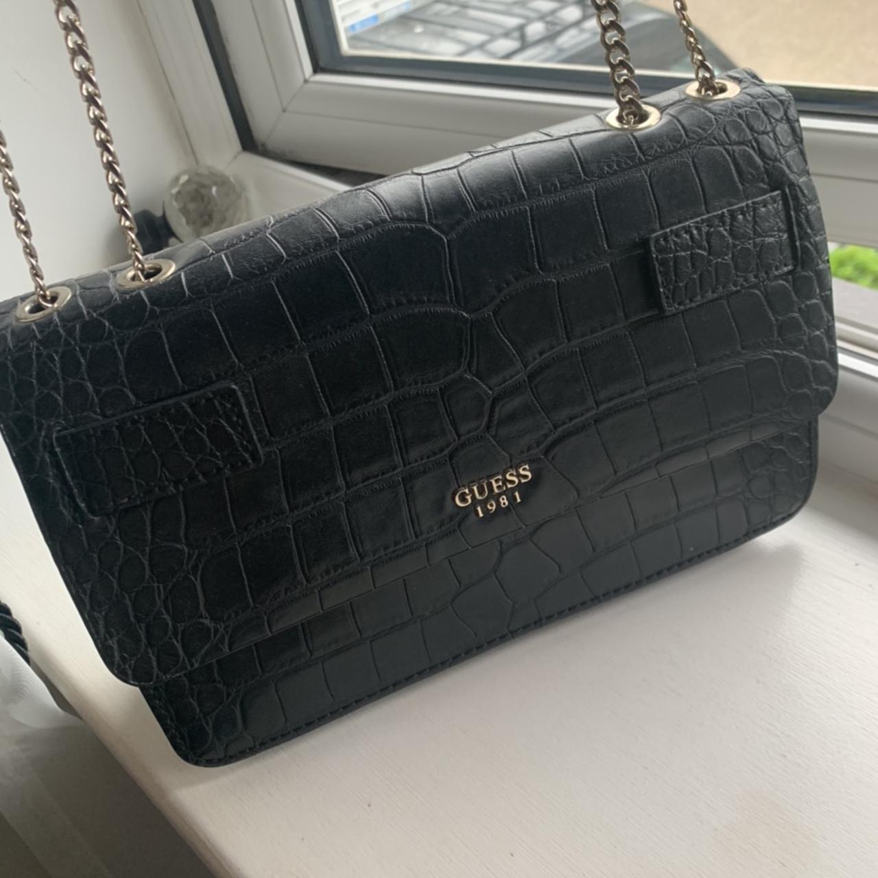 guess bag material