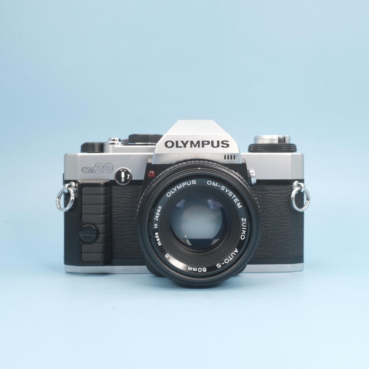 Olympus OM20 35mm film camera w/ 1 x Fuji C200... Depop