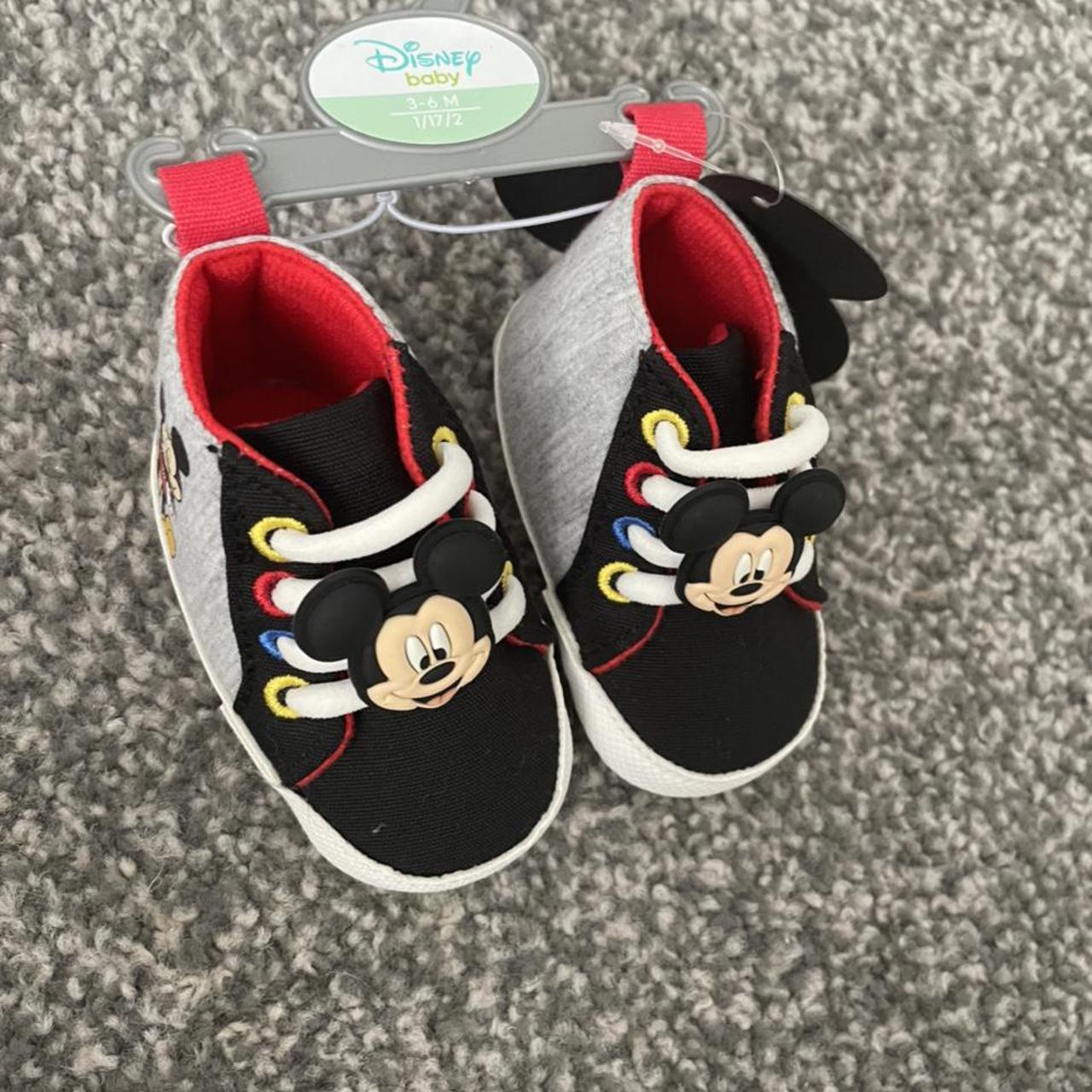 Mickey best sale baby shoes