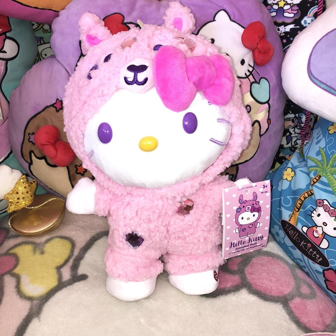 BNWT Hello Kitty Set of 4 Valentine's Day - Depop