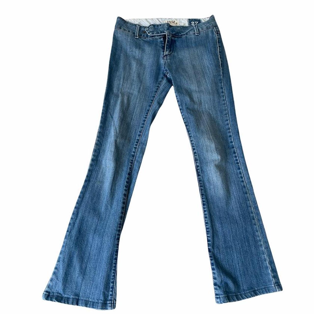 belle jeans 🌻 // y2k style low rise flare jeans in - Depop