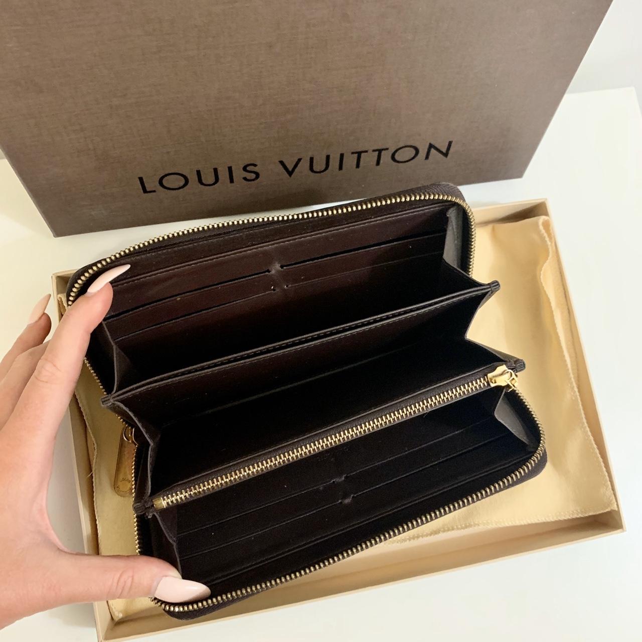 Cream Louis Vuitton Zippy Wallet In great - Depop