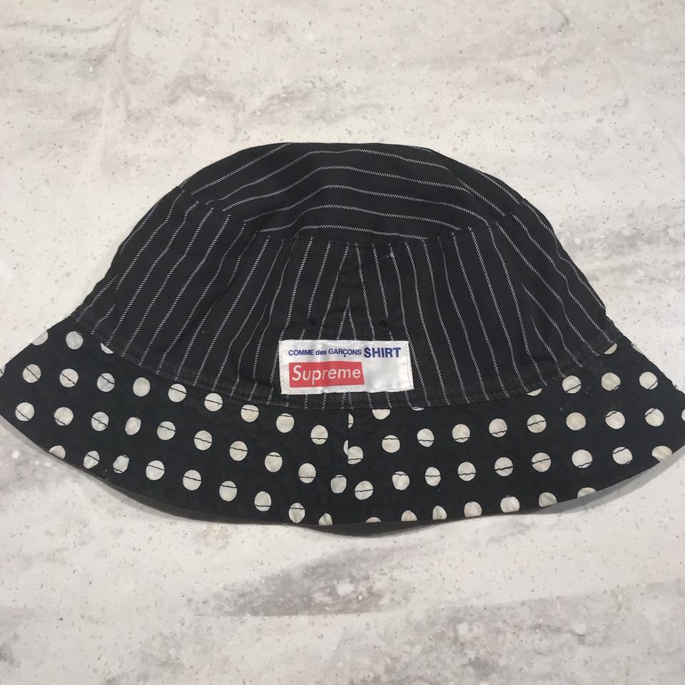 Supreme x store cdg bucket hat