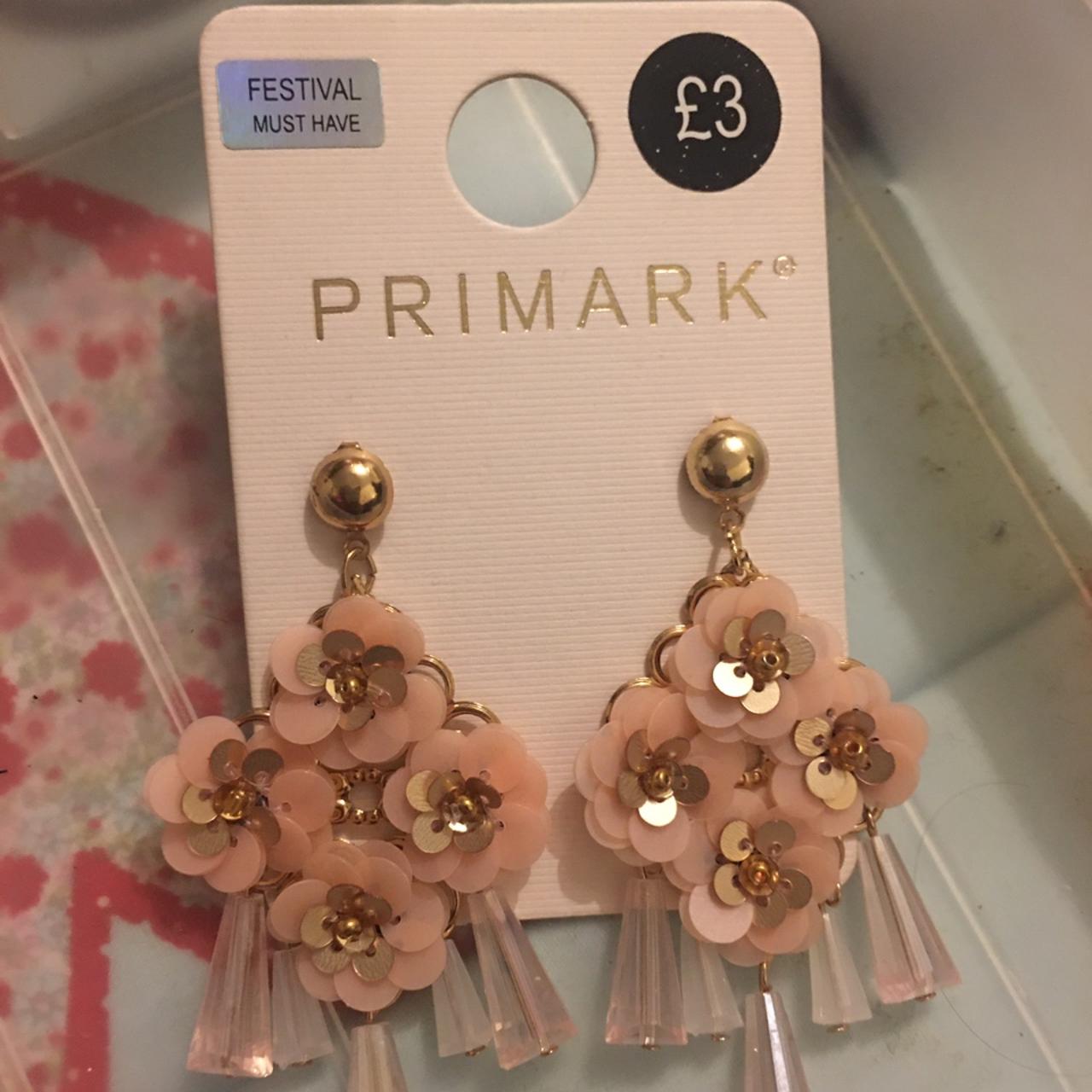 HB Jewellery  INTRODUCING IMPORTED JEWELLERY ALL THE WAY FROM THE UK   Chandelier Pearl Earrings from Primark Limited Price on tag 5 Rs1050  Selling Price 4 Rs840 100 Original Products with