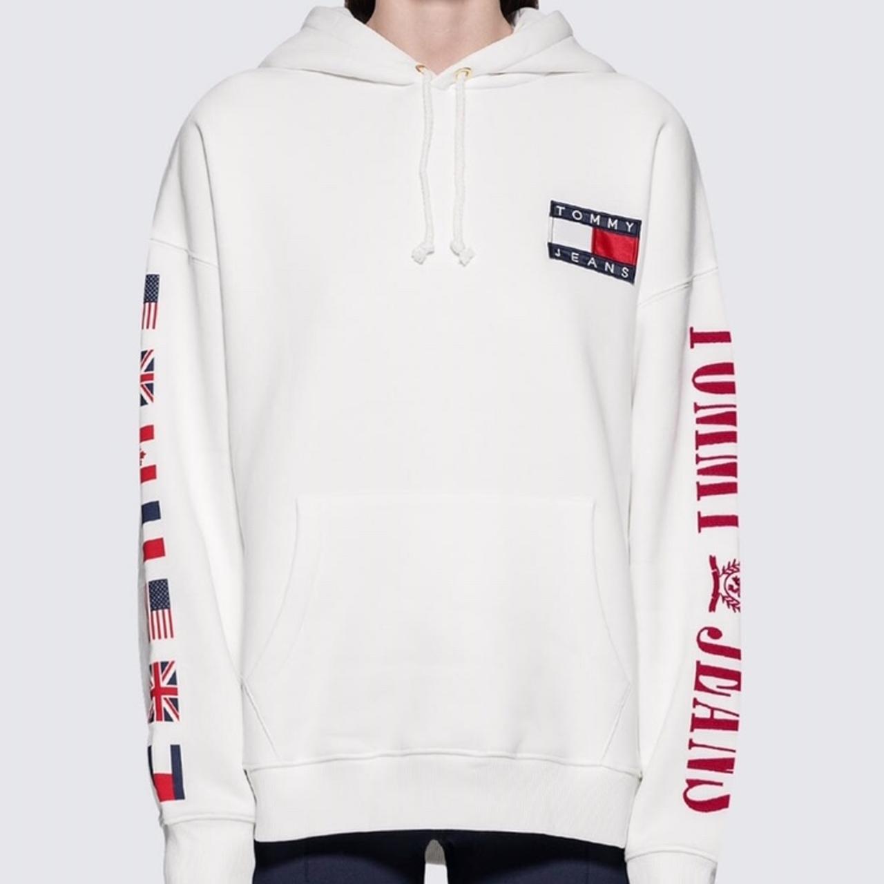 Tommy jeans 90s capsule hot sale hoodie