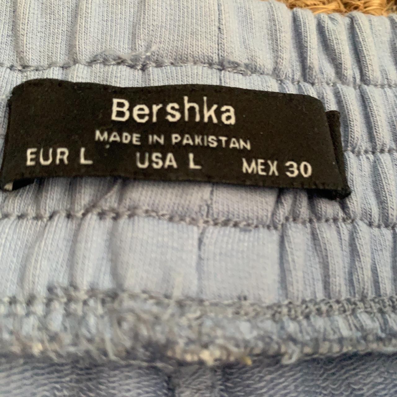 Bershka straight leg trousers. These are so comfy... - Depop