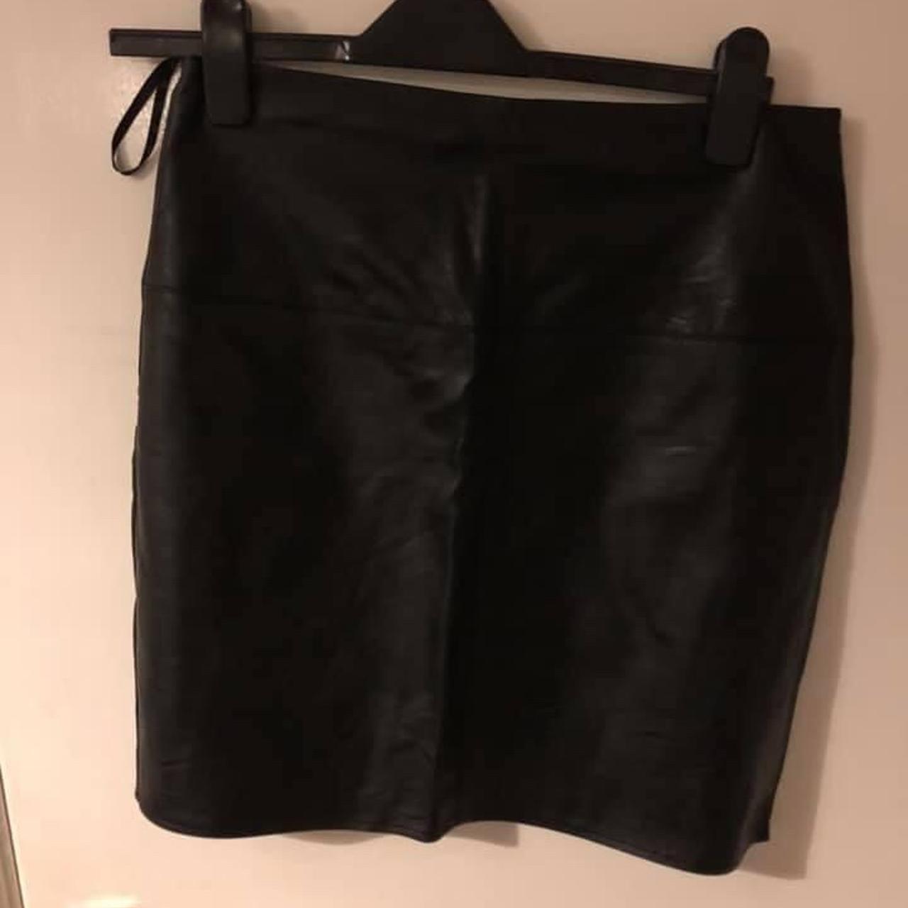 Missguided Women's Black Skirt | Depop