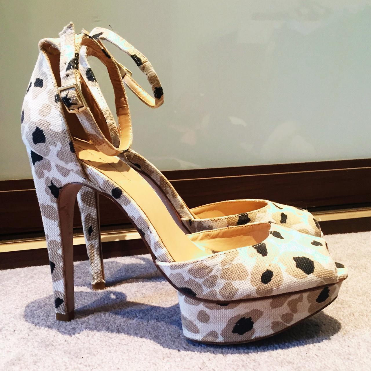 Zara Platform Leopard Print Heels Sepatu ZARA Platform High Heels