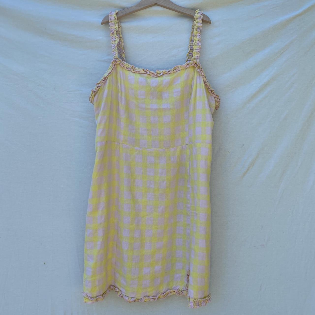 The most summery pink and yellow dress from Urban... - Depop