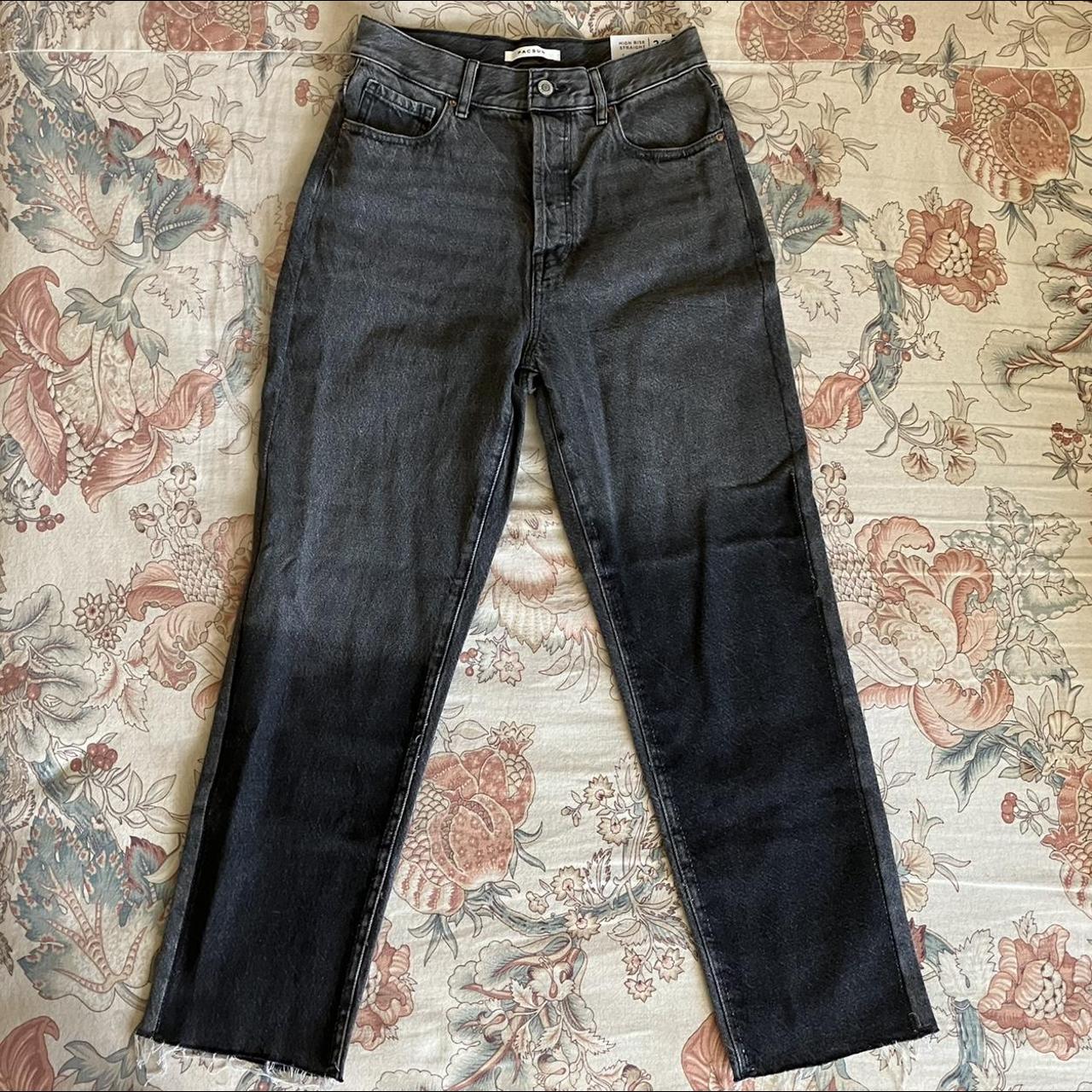 BRAND NEW two-tone high waisted ankle jeans from - Depop