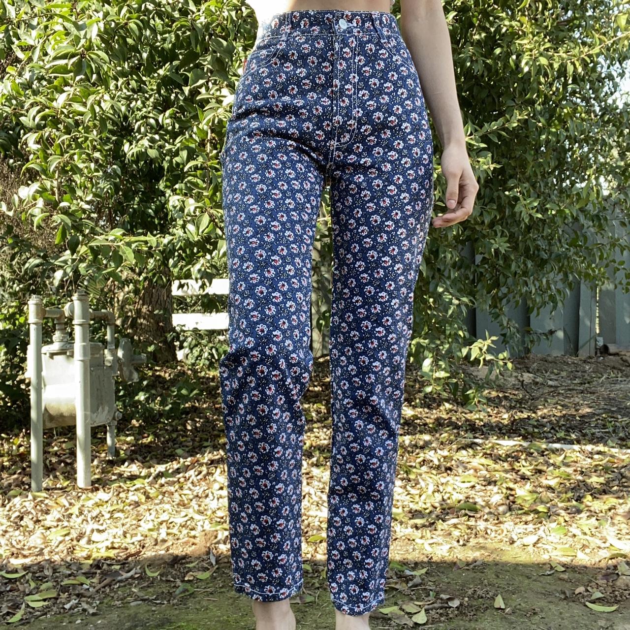 Floral print vintage retailer high waisted BONGO jeans