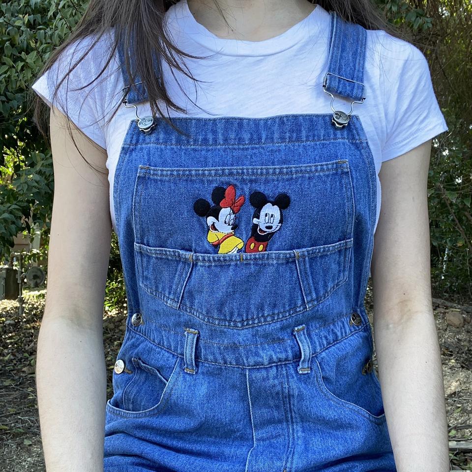 Adorable vintage Mickey and Minnie embroidered - Depop