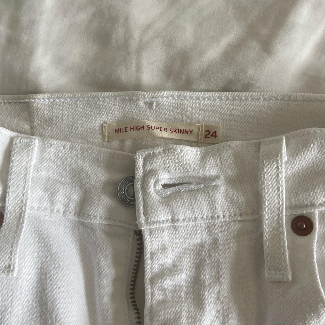 LEVIS White Mile High Super Skinny Jeans Size 24 Depop   P0 